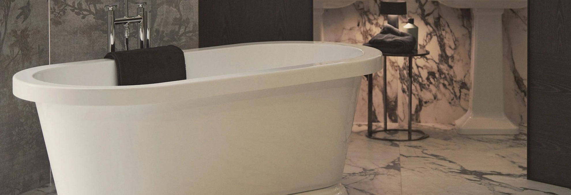 Koupelna se sanitární keramikou Calla od Ideal Standard