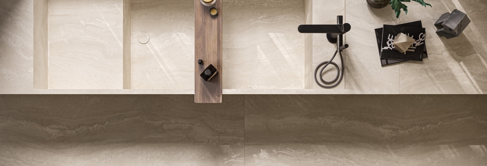 Koupelna ze série Authentic Luxe od Florim v designu pearl travertine