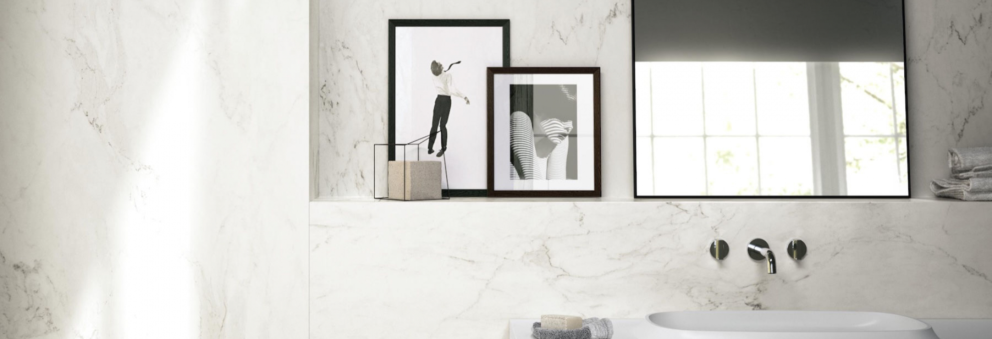 Koupelna s obkladem a dlažbou v designu mramoru Stones & More 2.0