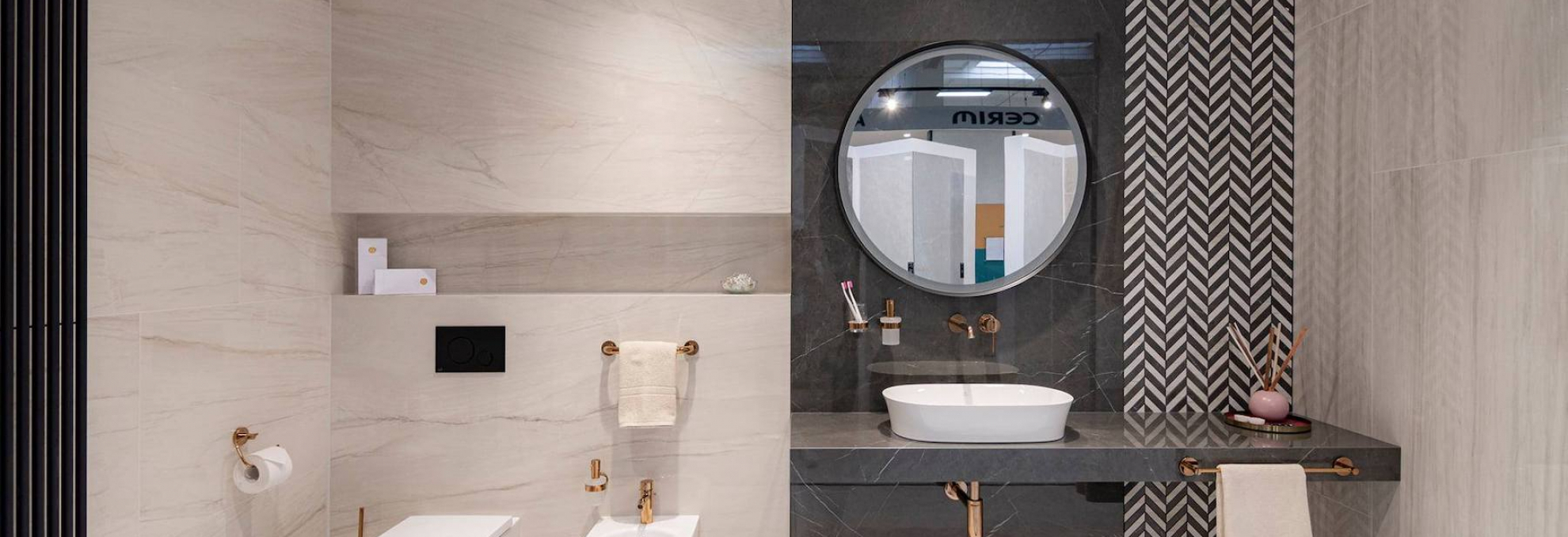 Koupelna s obkladem a dlažbou ze série Lux Experience