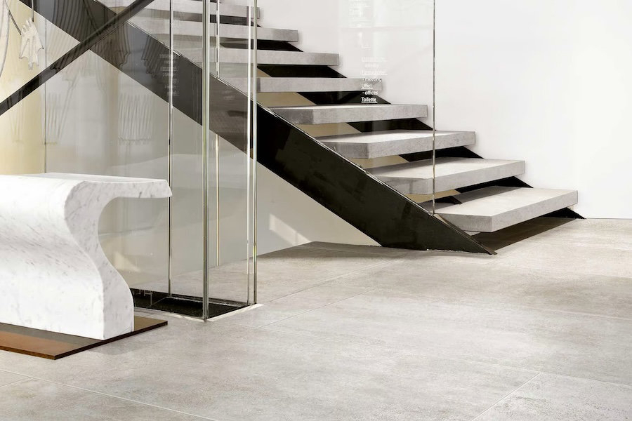 Keramická dlažba v designu betonu Rawtech od Florim