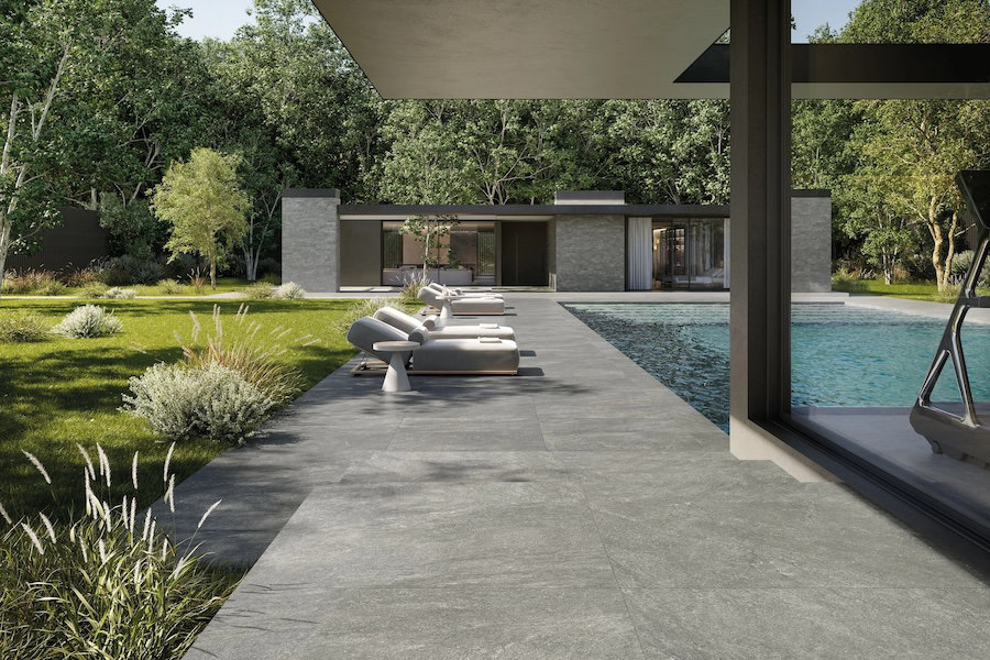 Terasa z keramické dlažby Origins od Italgraniti