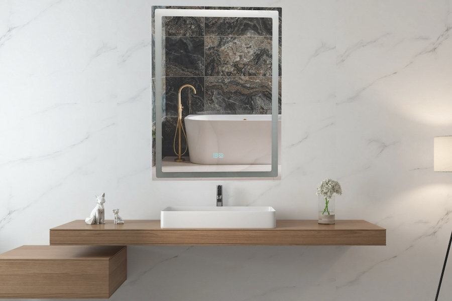 Hranaté zrcadlo Islands od La Futura v koupelně