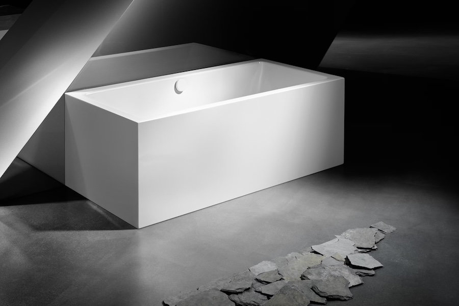 Moderní vana Meisterstück Conoduo 1 v koupelně