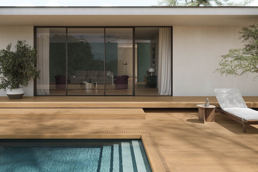 Dlažba na terase v designu dřeva Essence Select od Italgraniti