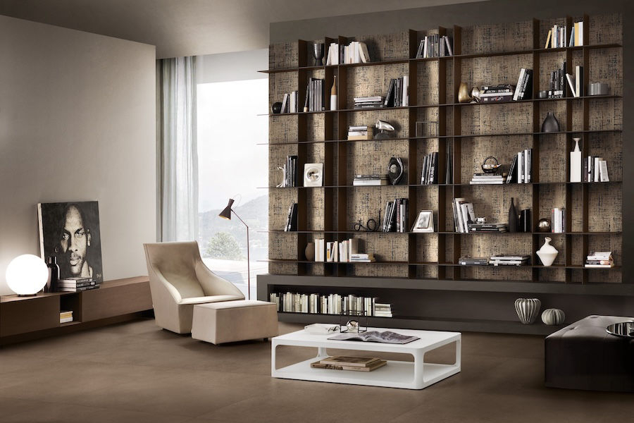 Keramická dlažba Easy Life v obývacím pokoji s knihovnou