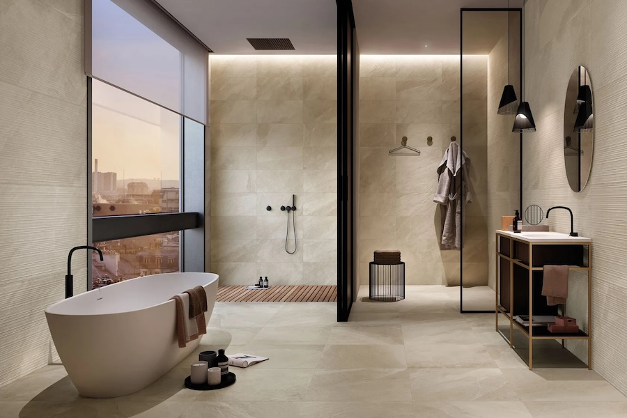 Koupelna s obkladem a dlažbou Shale od Italgraniti