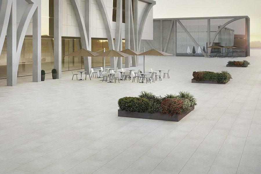 Kavárna s keramickou dlažbou Quarzite od FMG