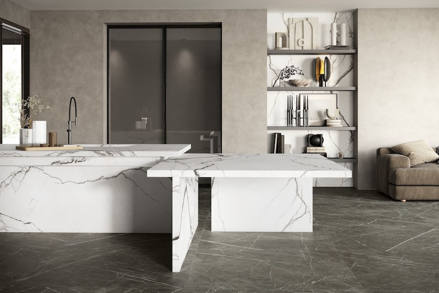 Kuchyně s obkladem a dlažbou Florim v designu mramoru