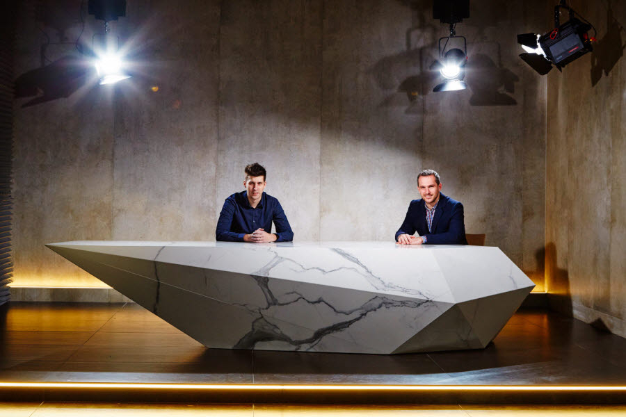 Stoly z dlažby vyrobené v TechnoArtu