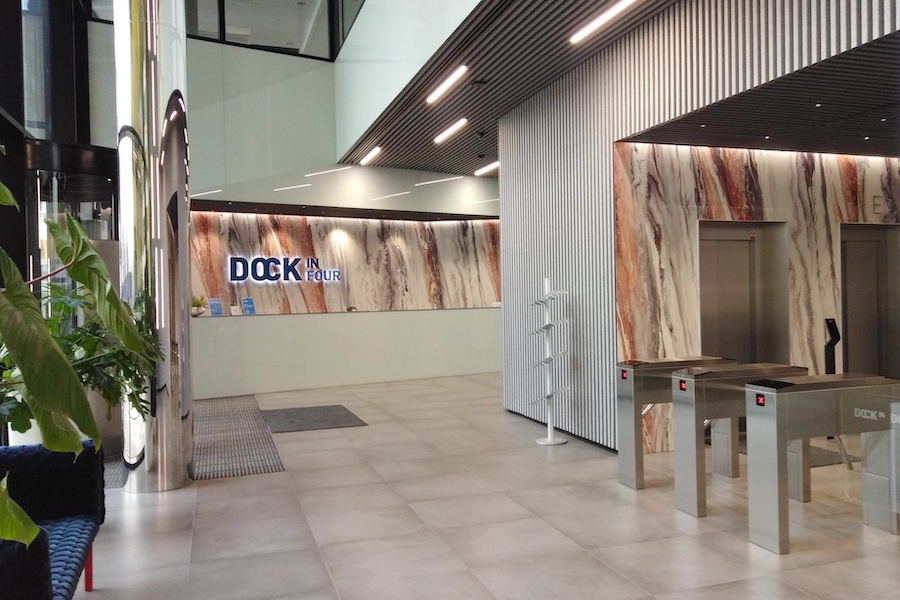 Obložení stěn výtahů pro projekt DOCK IN FOUR