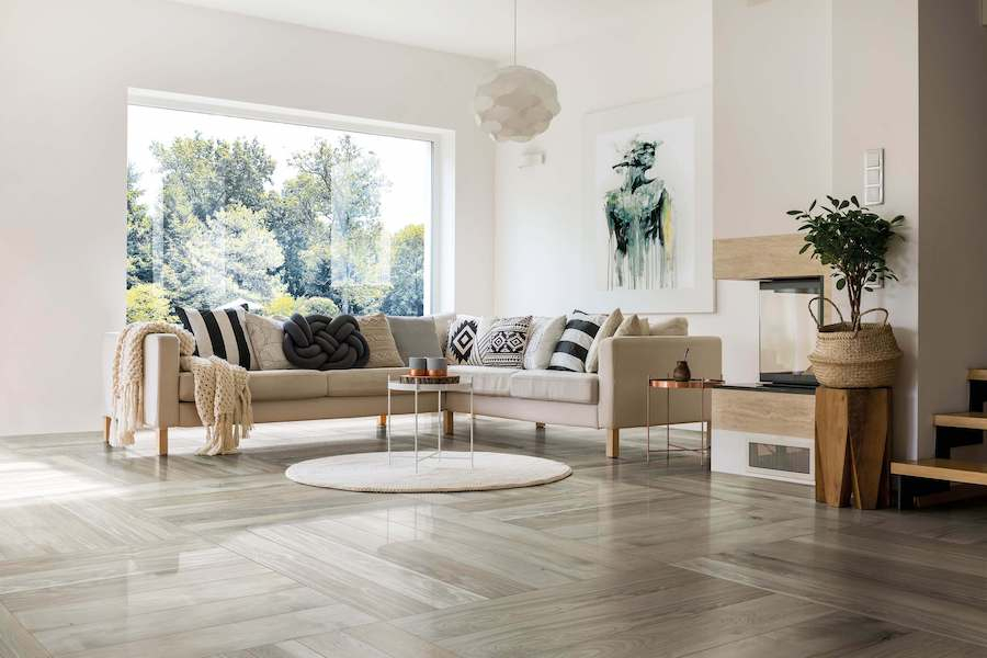 Série Hi-wood of Cerim v moderním interiéru