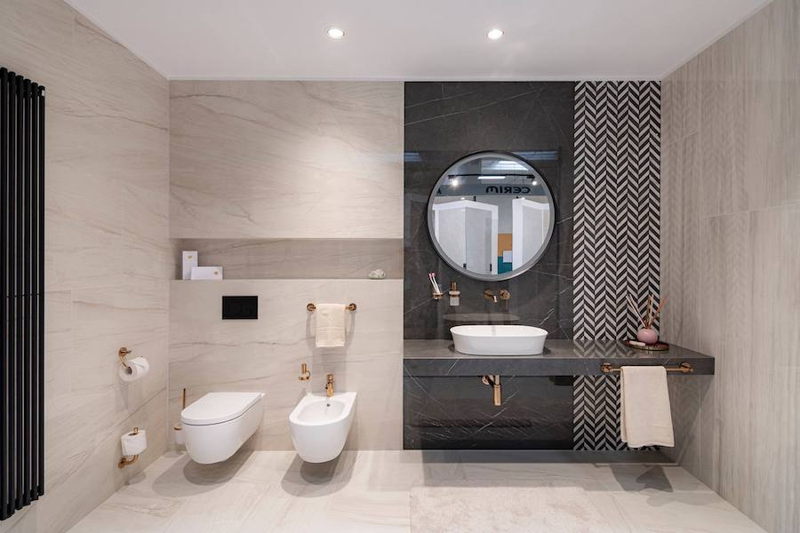 Koupelna s obkladem a dlažbou ze série Lux Experience