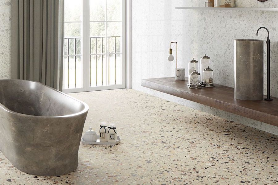 Koupelna s dlažbou a obkladem Venice Villa