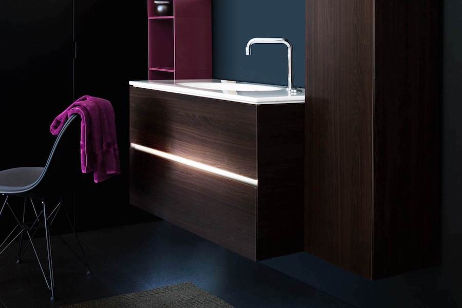 Bílé designové umyvadlo z kolekce Laufen Palomba