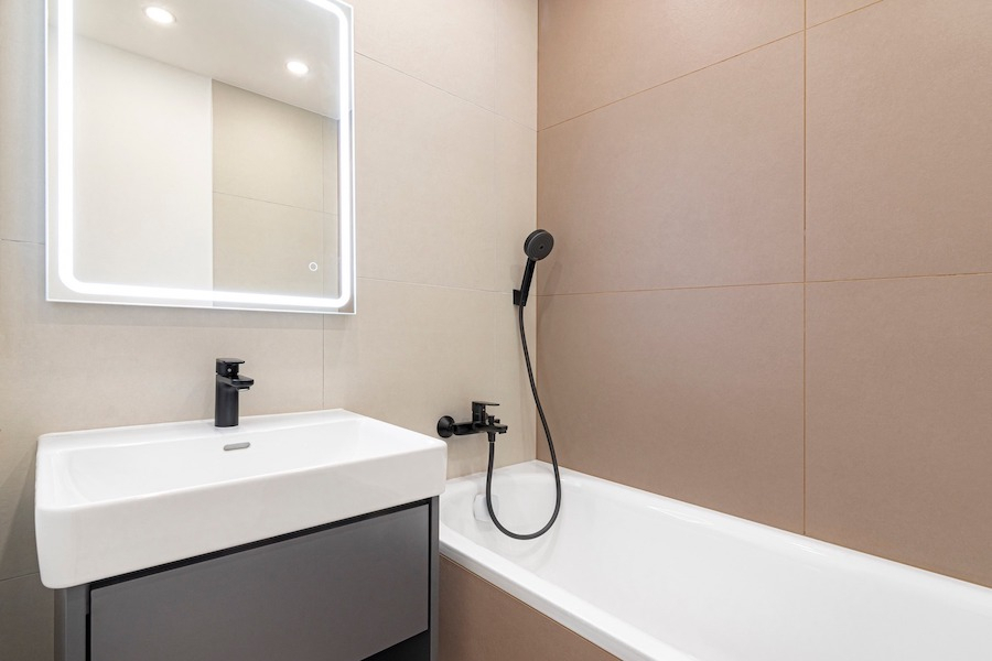 Realizace koupelny ze série Nuances od Italgraniti