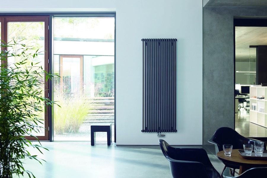 Designový radiátor Zehnder Charleston v interiéru