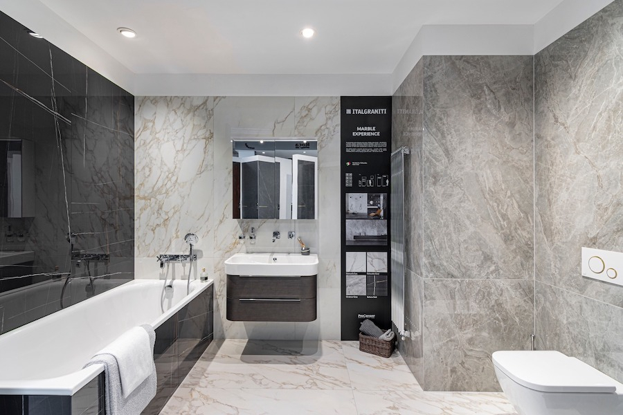 Koupelnová kóje s obkladem a dlažbou Marble Experience