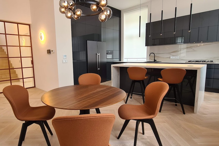 Rekonstrukce prvorepublikové vily v Praze - Dejvicích