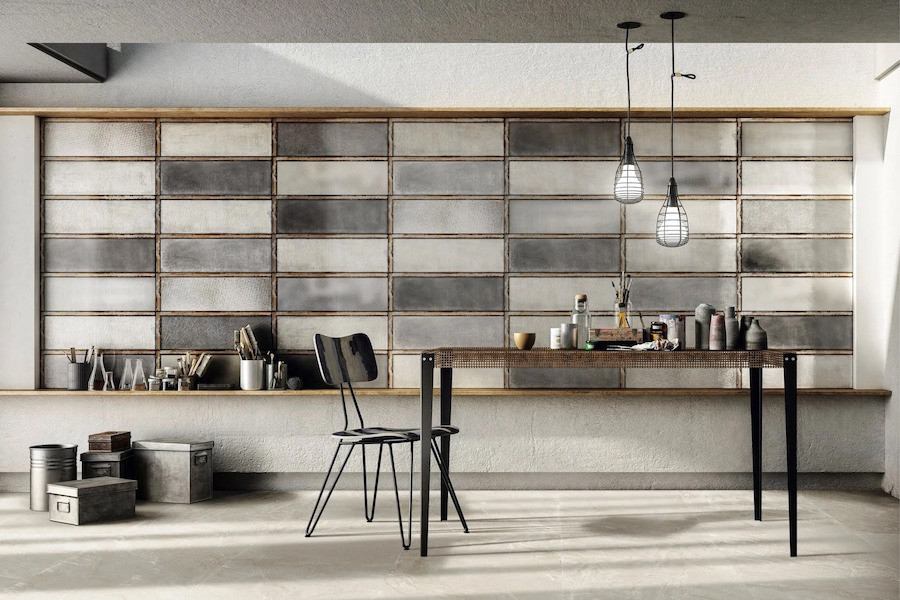 Vzhled průmyslového skla v podání série Industrial Glass v interiéru