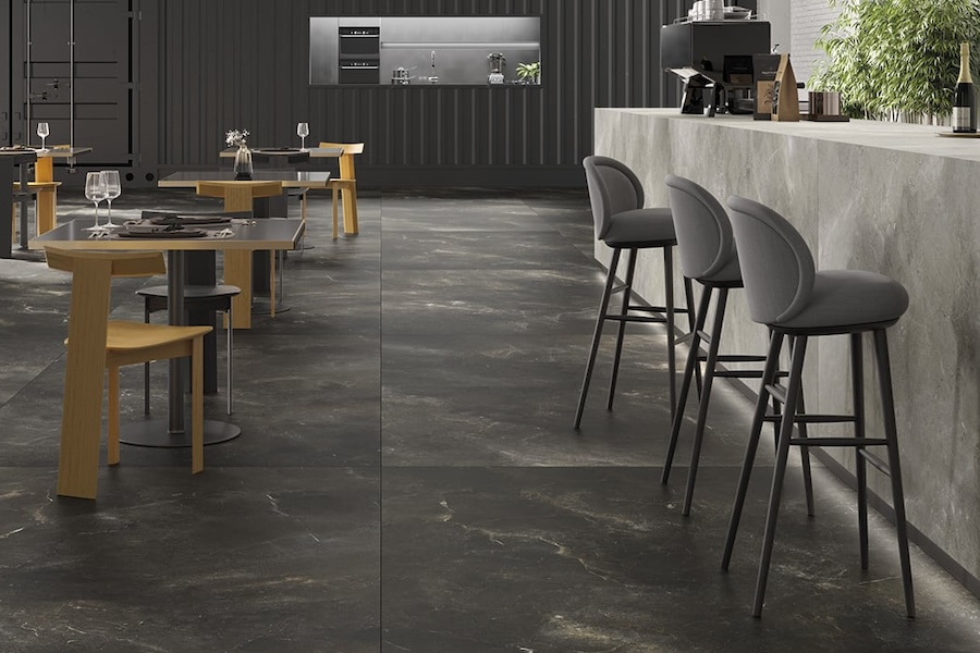 Dlažba ze série Art Stone od italského výrobce FMG v restauraci