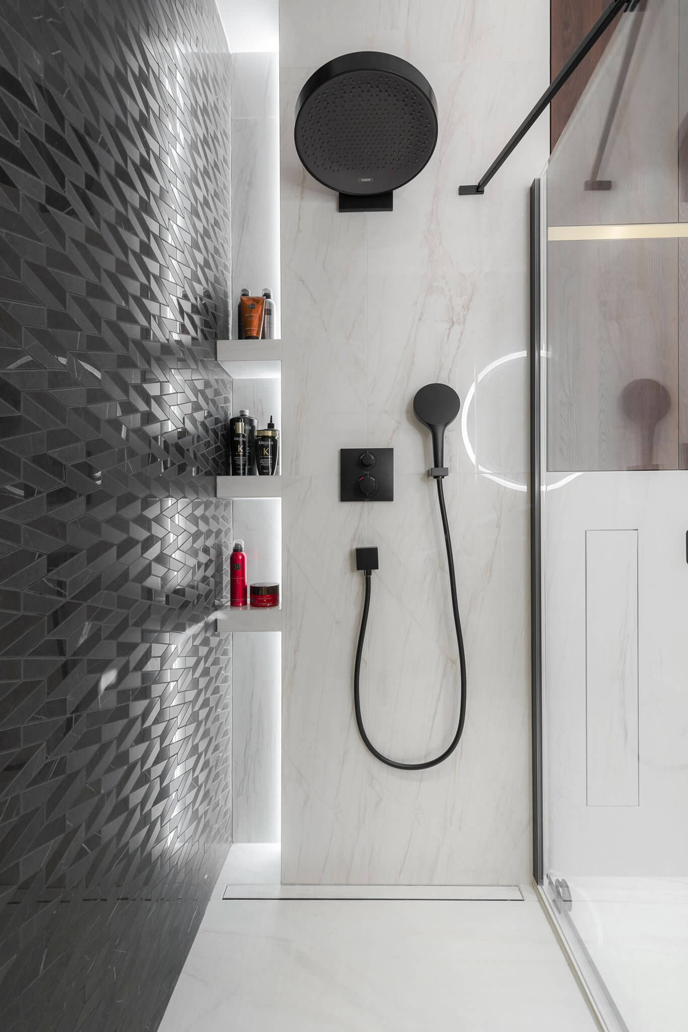 Sprchový kout z dlažby Lux Experience od výrobce italgraniti